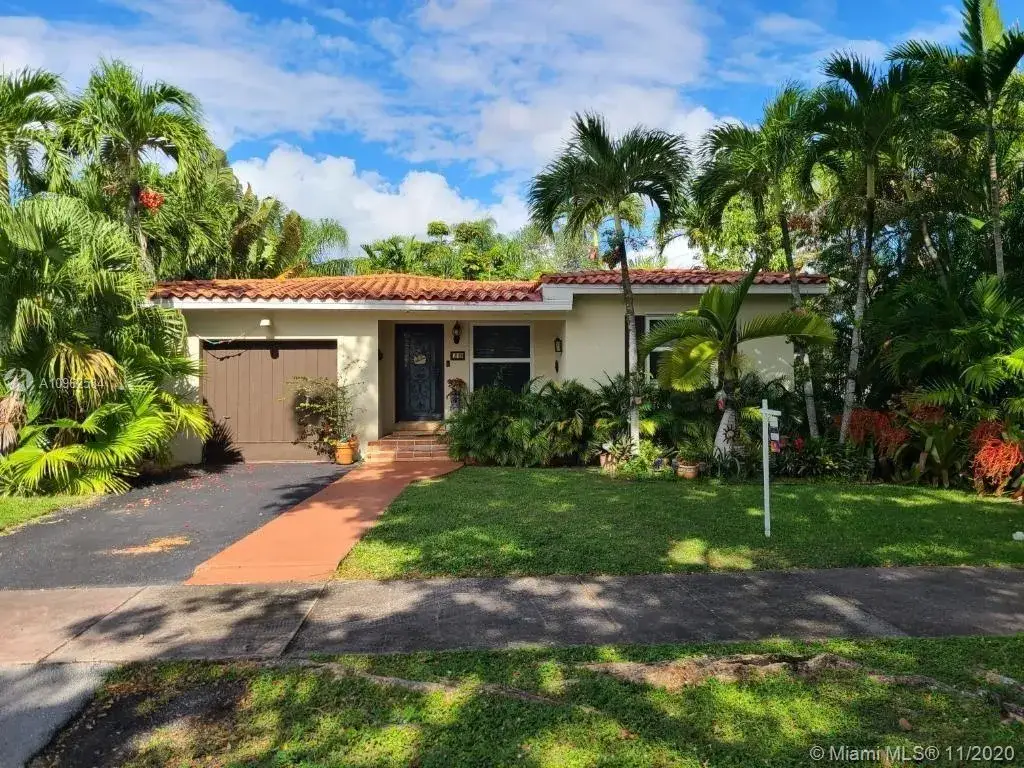 2 bedroom 2 bath Residential for sale at 29 San Sebastian Ave, Coral Gables FL 33134