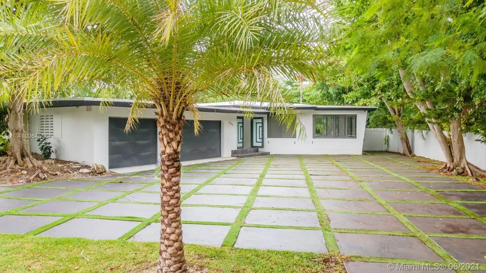 3 bedroom 4 bath Residential for sale at 941 NE 83rd St, Miami FL 33138