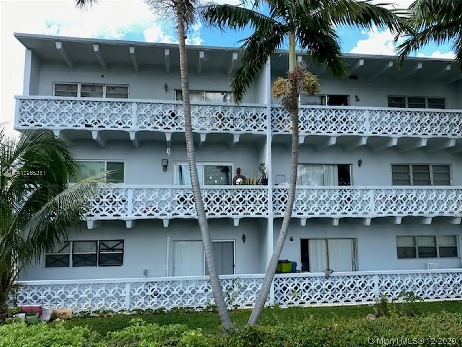 2 bedroom 2 bath Residential Lease for rent at 2005 Sans Souci Blvd # 101, North Miami FL 33181