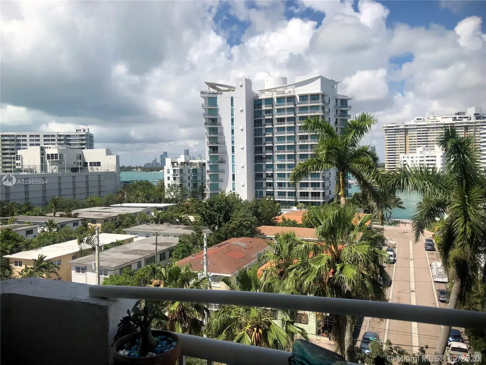 2 bedroom 2 bath Residential Lease for rent at 1621 Bay Rd # 706, Miami Beach FL 33139