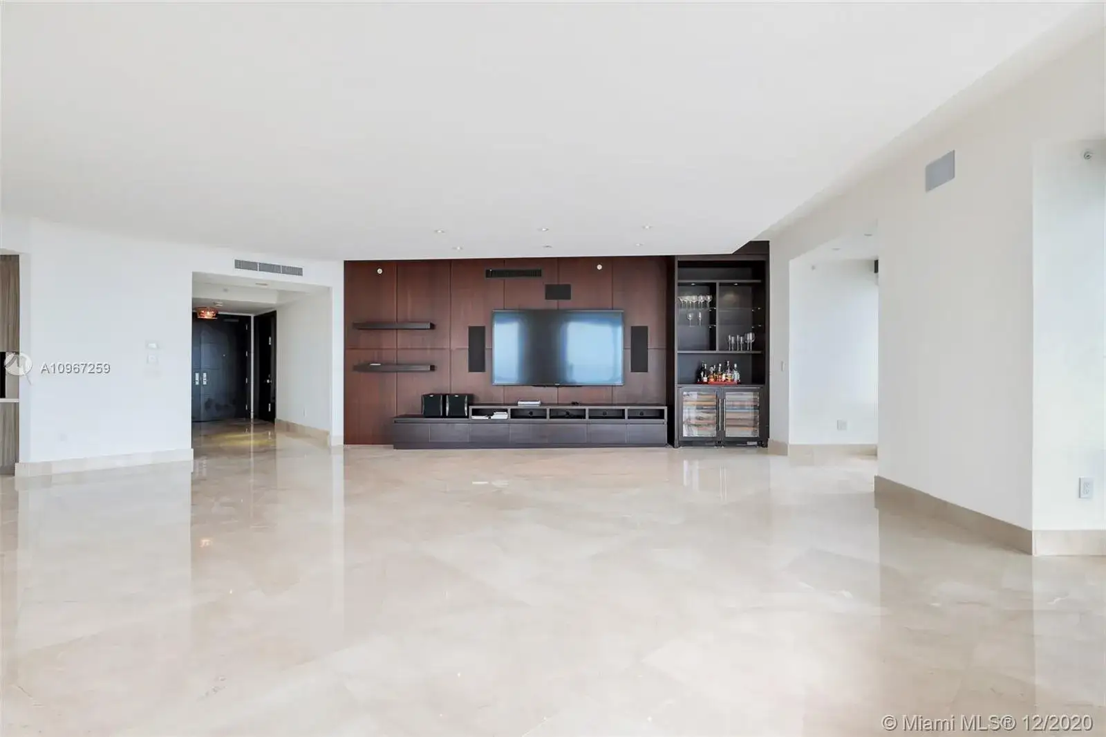 3 bedroom 4 bath Residential for sale at 1425 Brickell Ave # 63F, Miami FL 33131