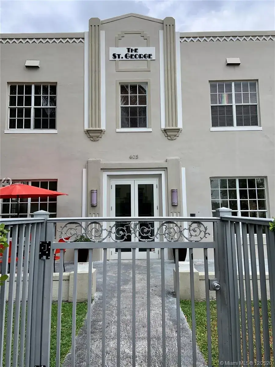 1 bedroom 1 bath Residential Lease for rent at 605 Euclid Ave # 104, Miami Beach FL 33139