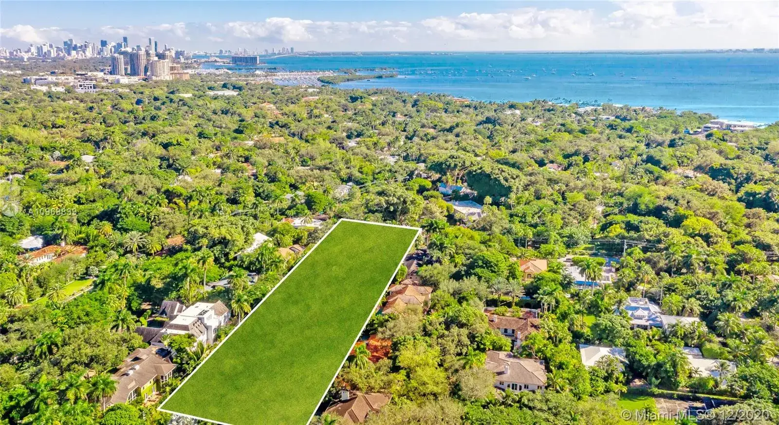6 bedroom 5 bath Residential for sale at 3940 S Douglas Rd, Miami FL 33133