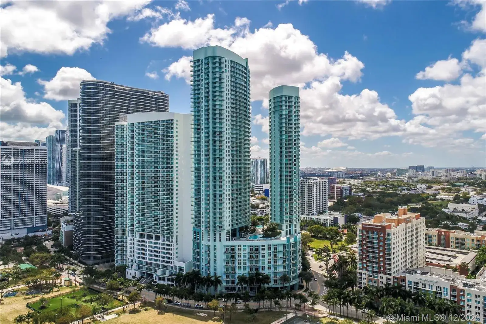 1 bedroom 1 bath Residential for sale at 1900 N Bayshore Dr # 4008, Miami FL 33132