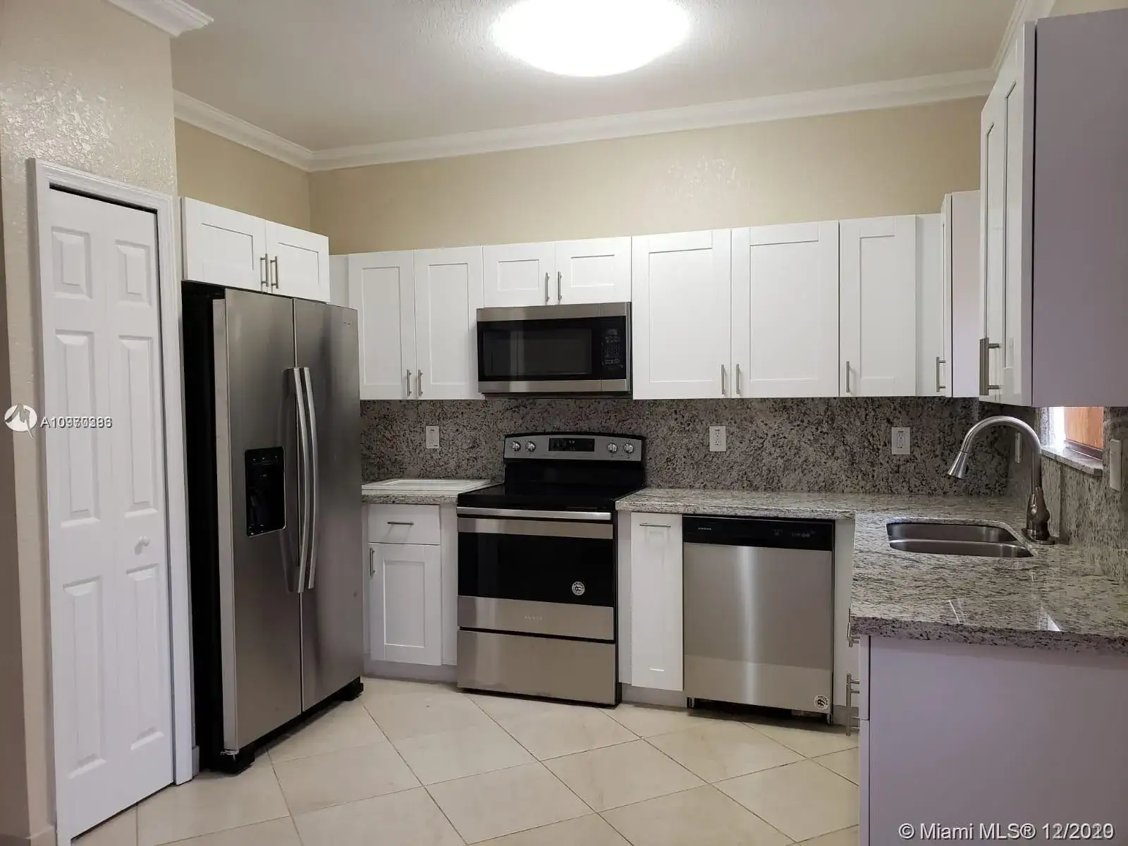 3 bedroom 3 bath Residential for sale at 8362 NW 107th Ct # 24, Doral FL 33178