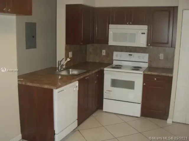 3 bedroom 2 bath Residential for sale at 830 NE 212th Ter # 8, Miami FL 33179