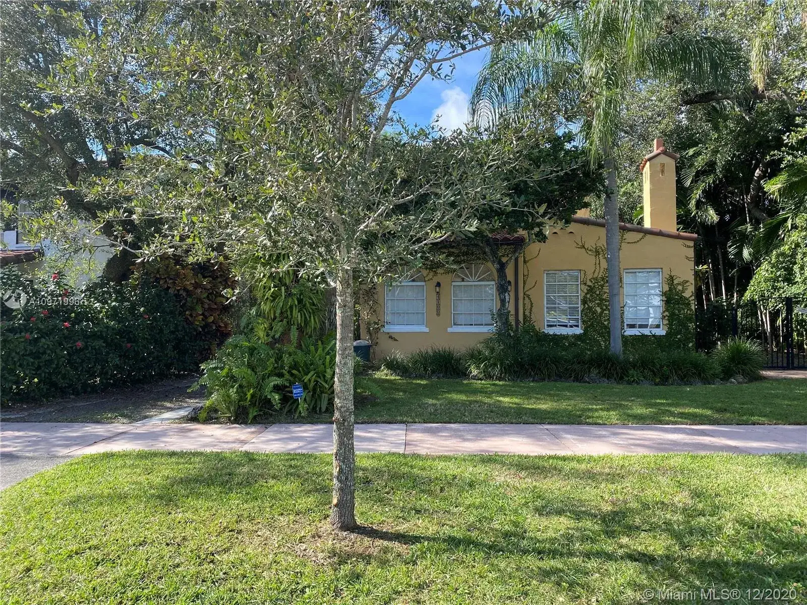 4 bedroom 4 bath Residential for sale at 4100 Monserrate St, Coral Gables FL 33146