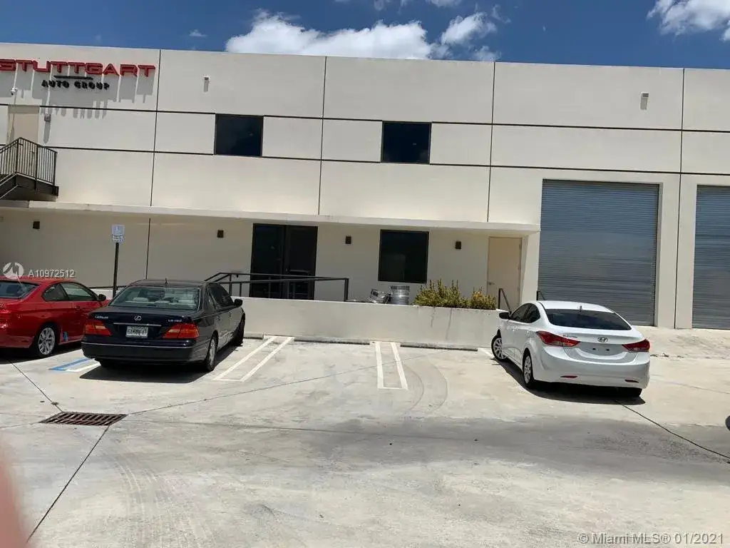 Commercial Sale for sale at 4733 E 10th Ln, Hialeah FL 33013