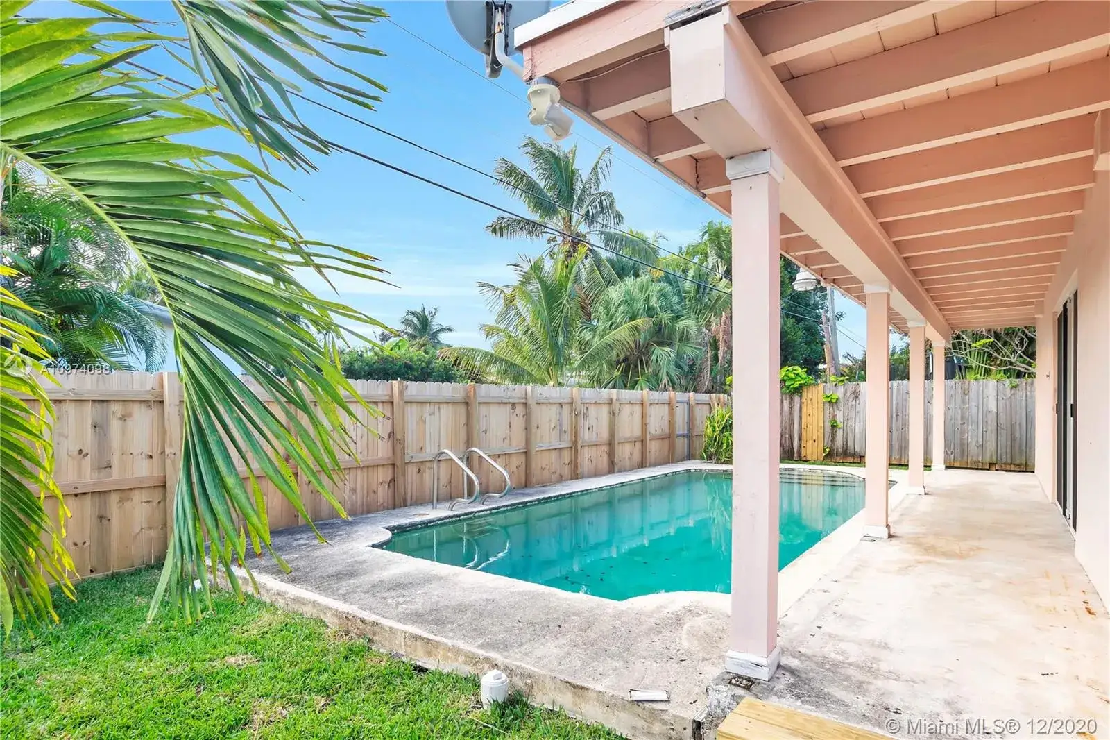 5 bedroom 2 bath Residential Lease for rent at 1018 Adams St, Hollywood FL 33019