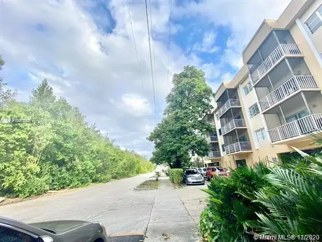 2 bedroom 2 bath Residential Lease for rent at 2640 NE 135th St # 310, North Miami FL 33181