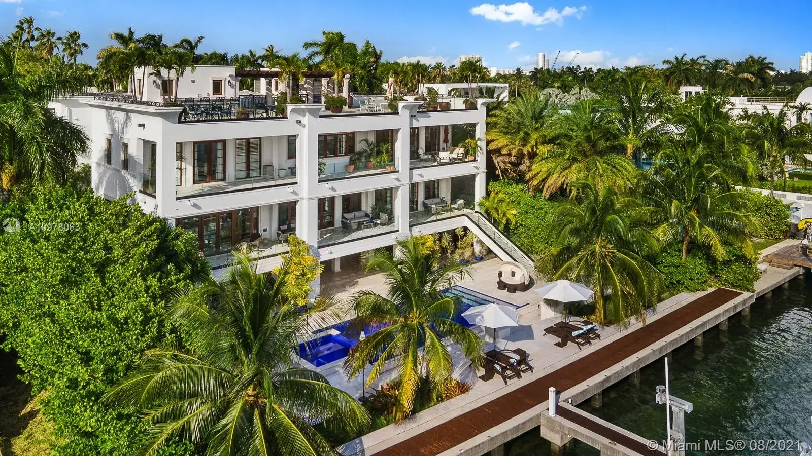 8 bedroom 9 bath Residential for sale at 288 S Coconut Ln, Miami Beach FL 33139