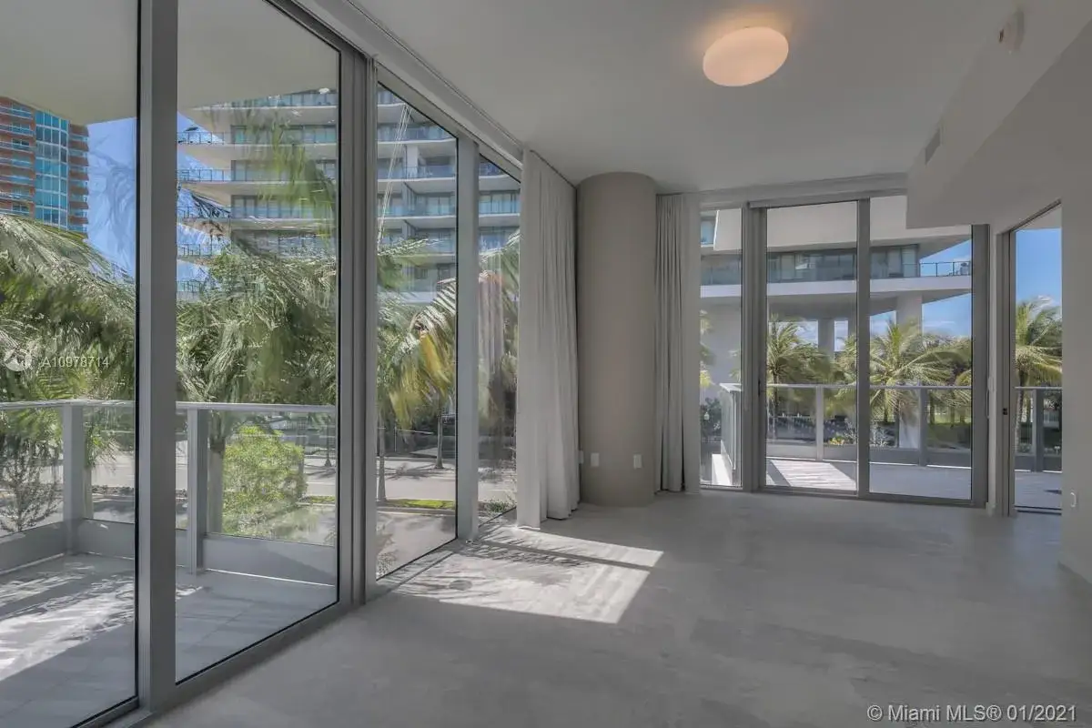 2 bedroom 2 bath Residential for sale at 801 S Pointe Dr # 203, Miami Beach FL 33139