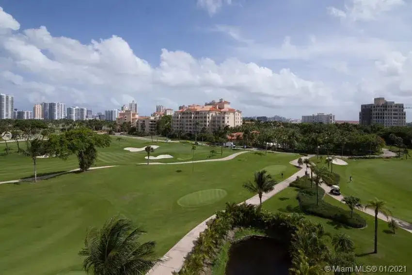 2 bedroom 2 bath Residential for sale at 20335 W Country Club Dr # 608, Aventura FL 33180
