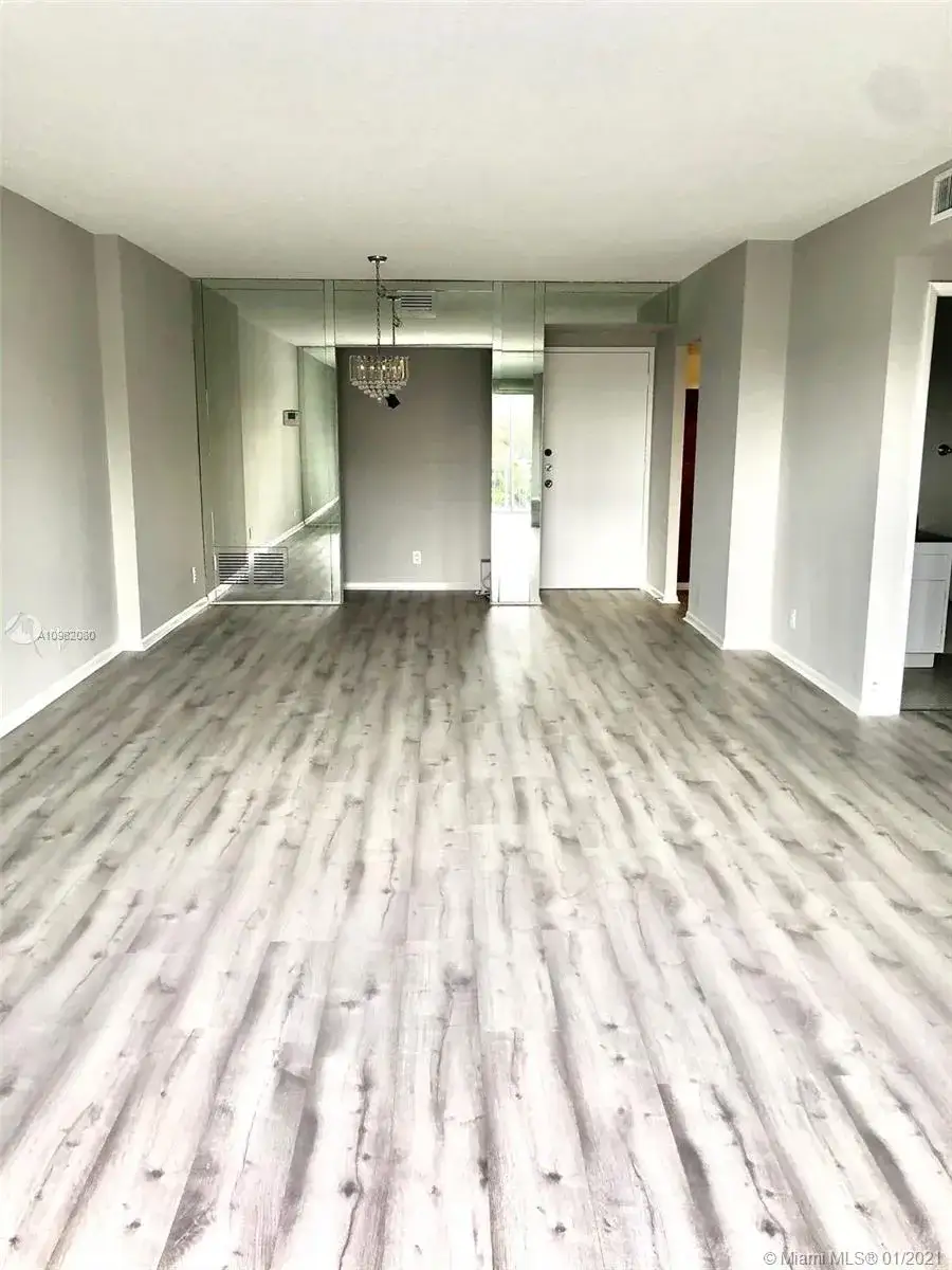1 bedroom 1 bath Residential Lease for rent at 4200 Hillcrest Dr # 505, Hollywood FL 33021