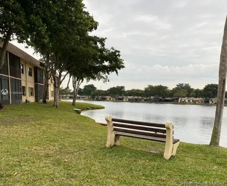 2 bedroom 2 bath Residential for sale at 251 Berkley Rd # 203, Hollywood FL 33024