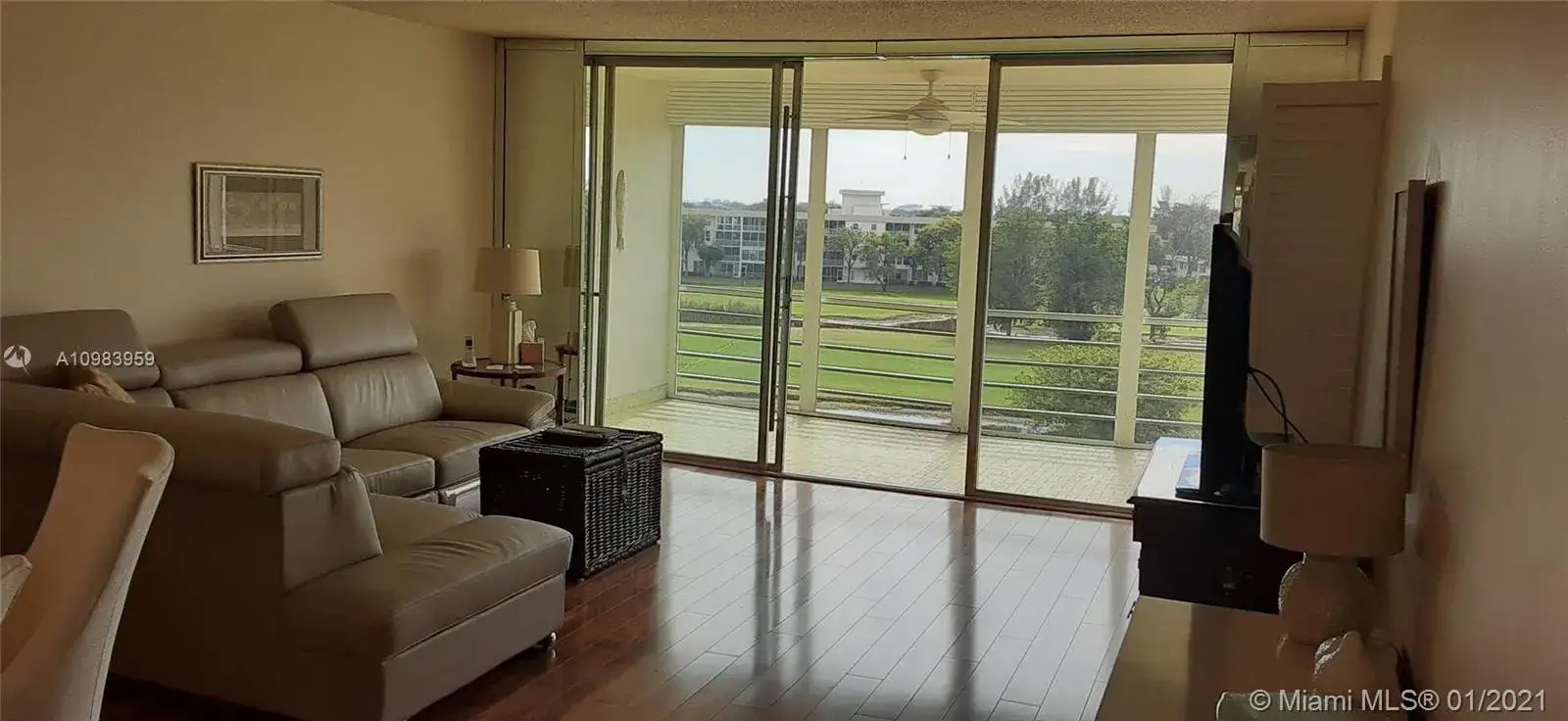 3 bedroom 2 bath Residential for sale at 3001 S Course Dr # 501, Pompano Beach FL 33069