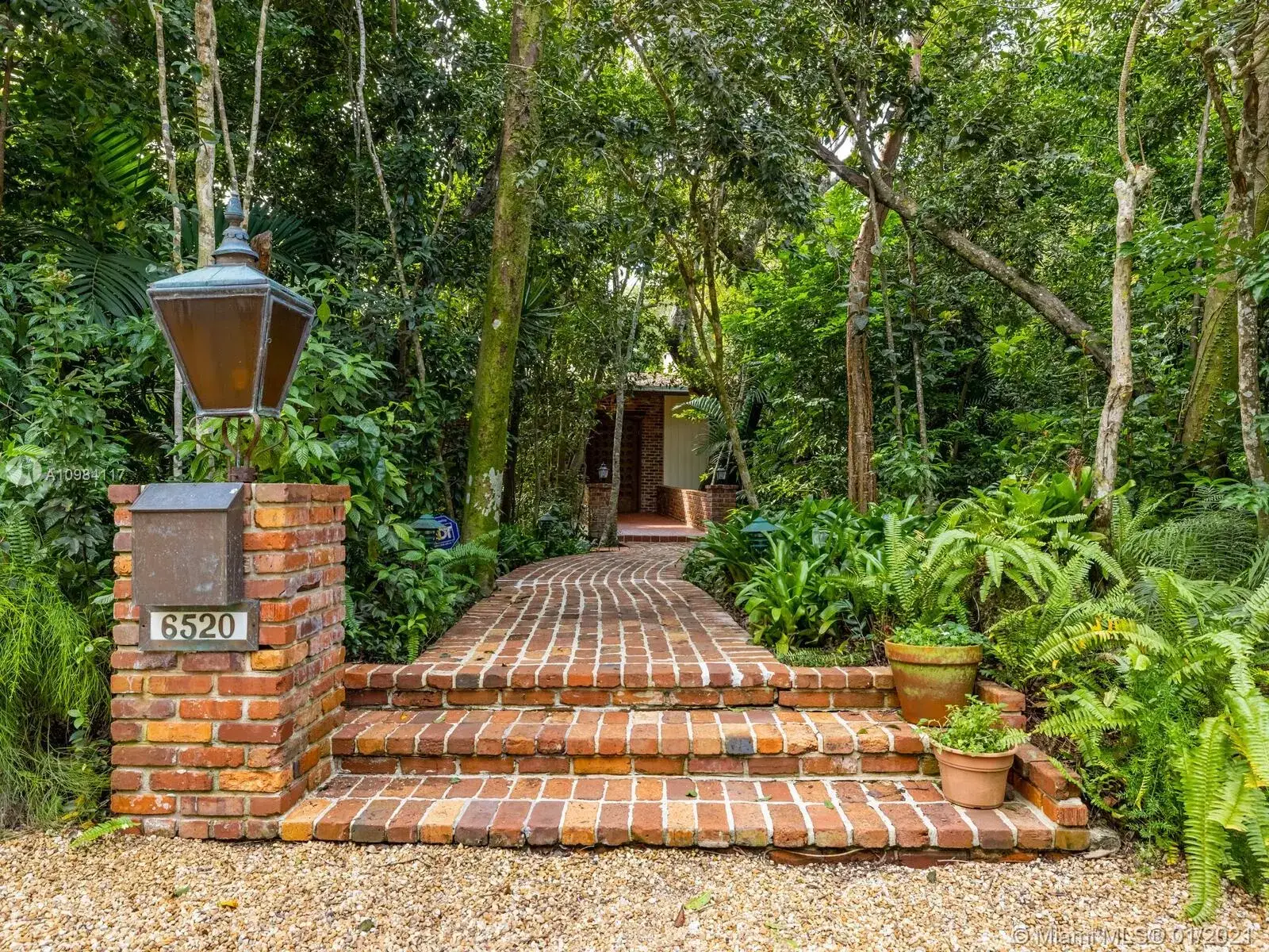 5 bedroom 4 bath Residential for sale at 6520 SW 134th Dr, Pinecrest FL 33156