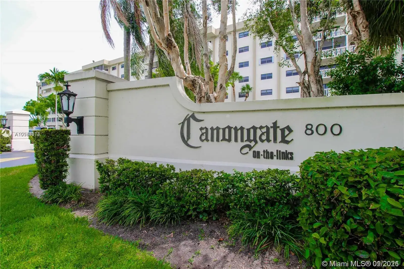 3 bedroom 2 bath Residential for sale at 800 NE 195th St # 419, Miami FL 33179