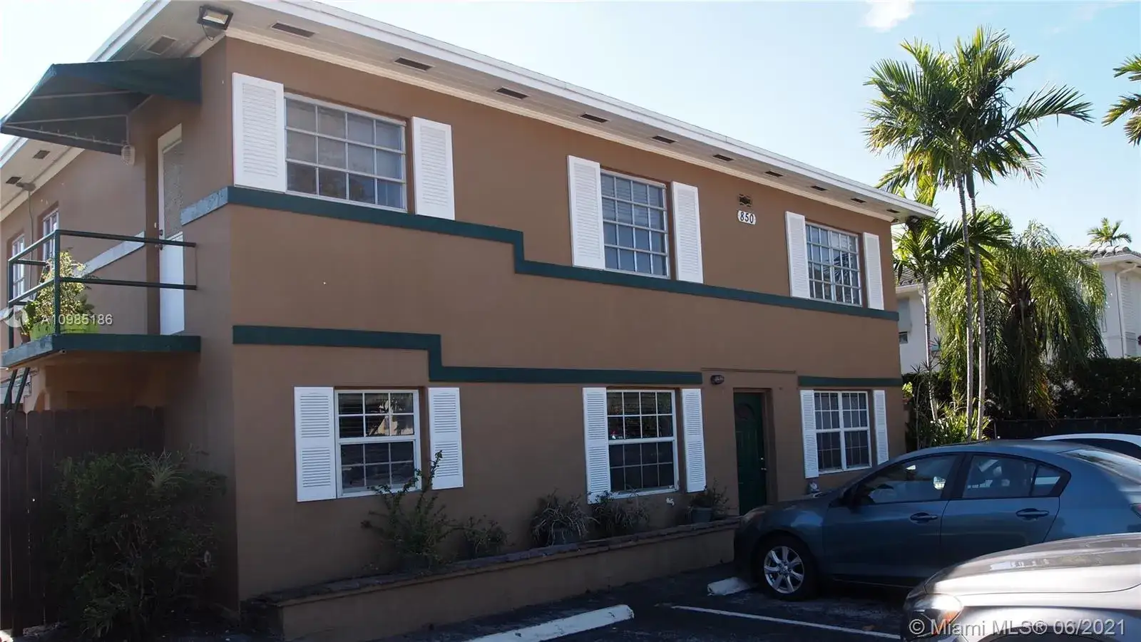 Residential Income for sale at 850 NE 90th St, Miami FL 33138