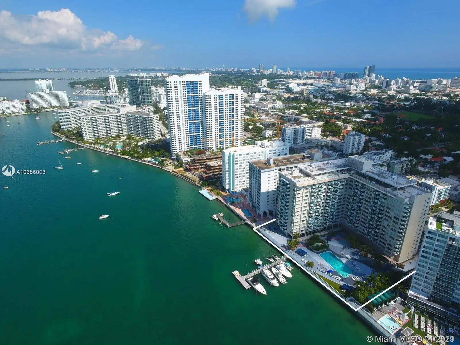 1 bedroom 1 bath Residential for sale at 1200 West Ave # 1120, Miami Beach FL 33139