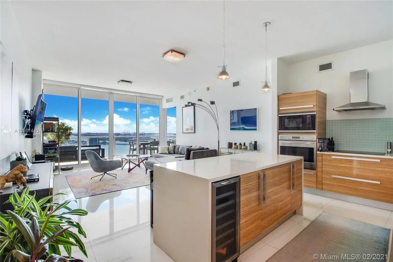 2 bedroom 2 bath Residential for sale at 2020 N Bayshore Dr # 2206, Miami FL 33137