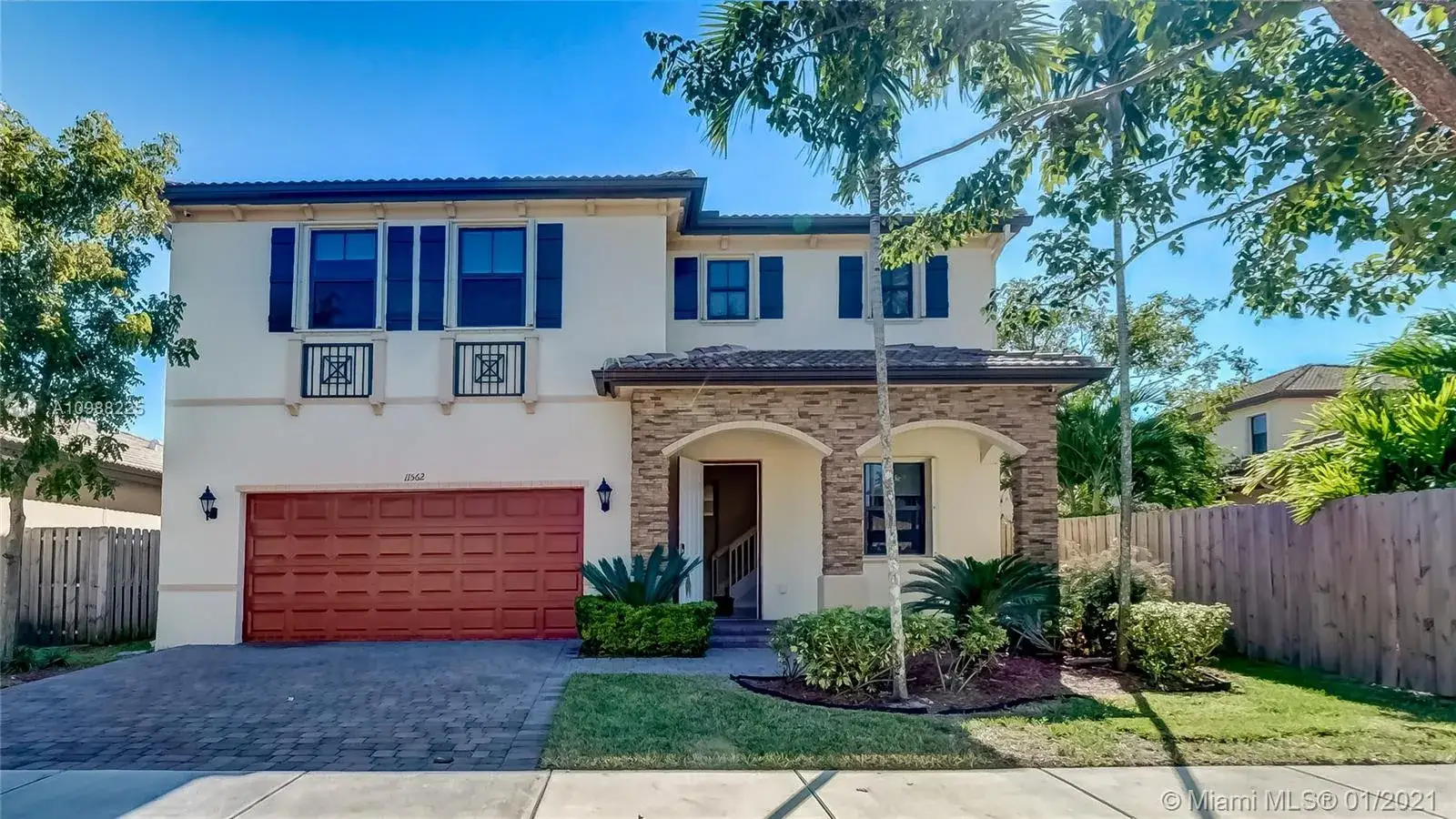 4 bedroom 2 bath Residential for sale at 11562 SW 232nd Ln, Homestead FL 33032