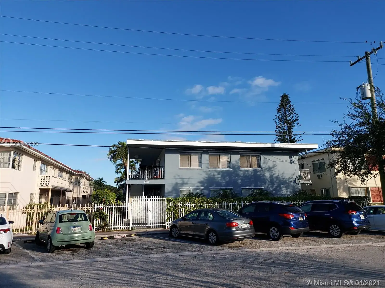 1 bedroom 1 bath Residential Lease for rent at 2033 Calais Dr # 4, Miami Beach FL 33141