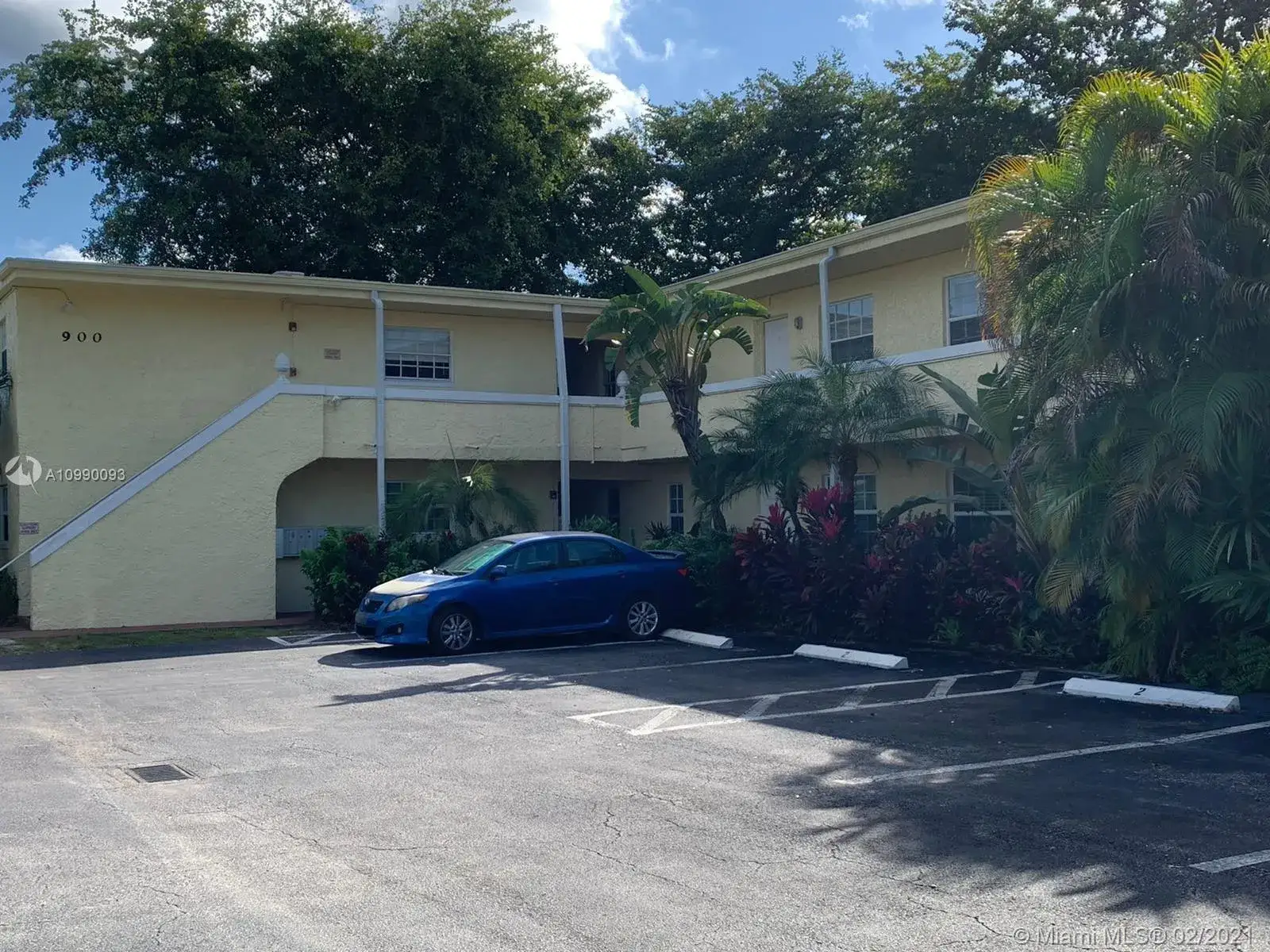 2 bedroom 1 bath Residential Lease for rent at 900 NE 26th St # 11, Wilton Manors FL 33305