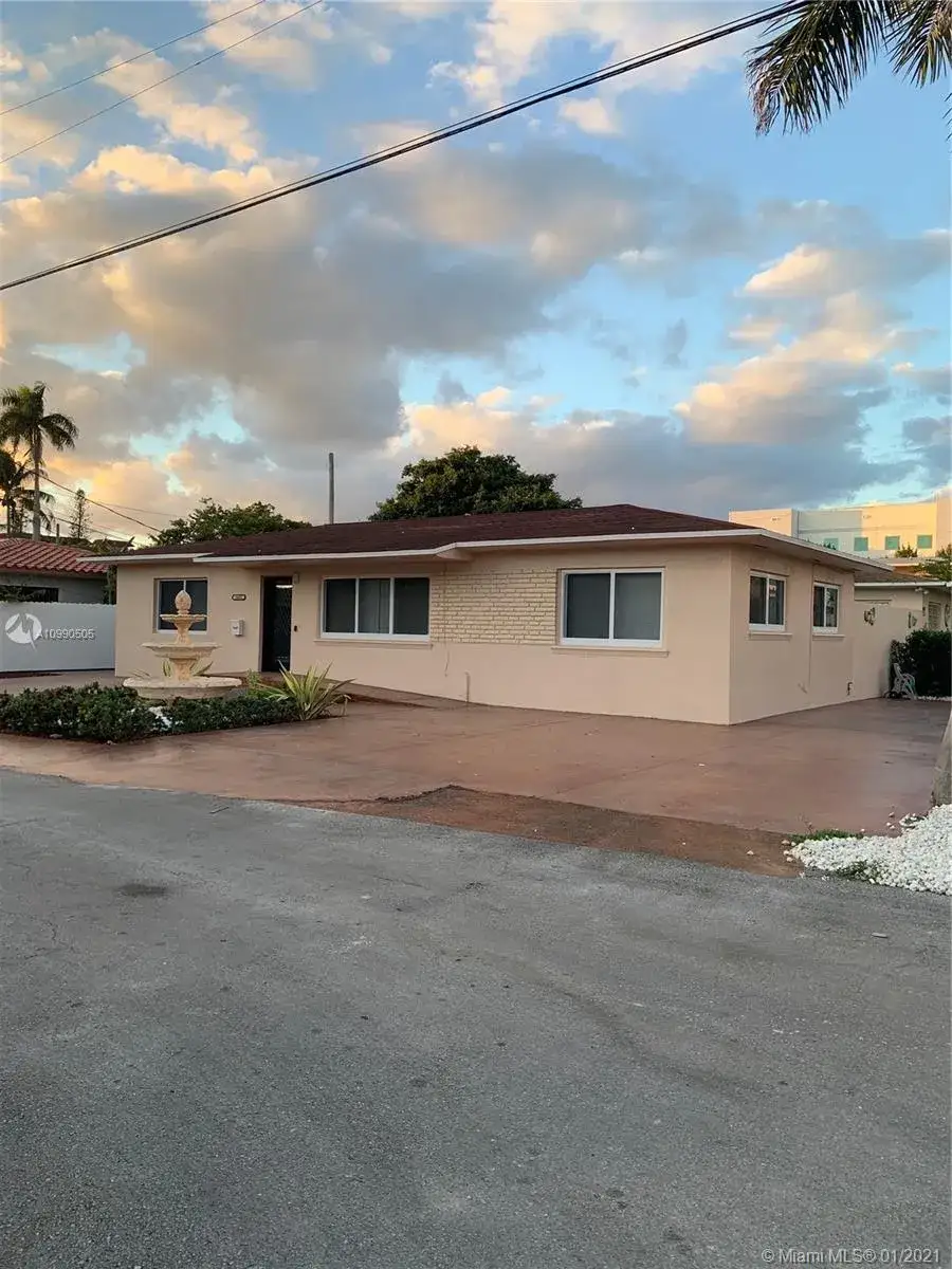 3 bedroom 2 bath Residential for sale at 1682 NE 124th Ln, North Miami FL 33181