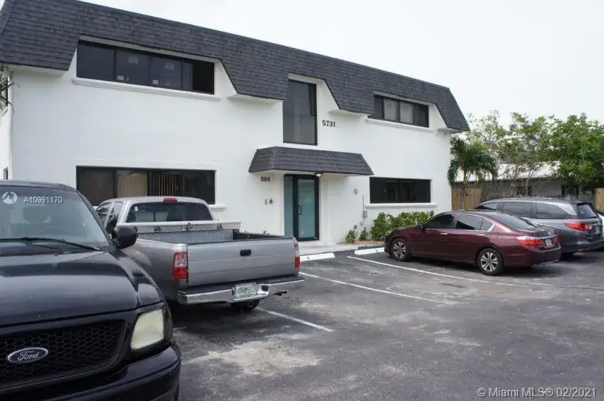 1 bedroom 1 bath Residential Lease for rent at 5731 NE 18TH AVE # 8, Fort Lauderdale FL 33334