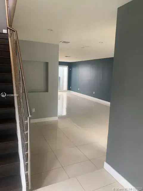3 bedroom 2 bath Residential for sale at 10520 NW 63rd Ter # 1, Doral FL 33178
