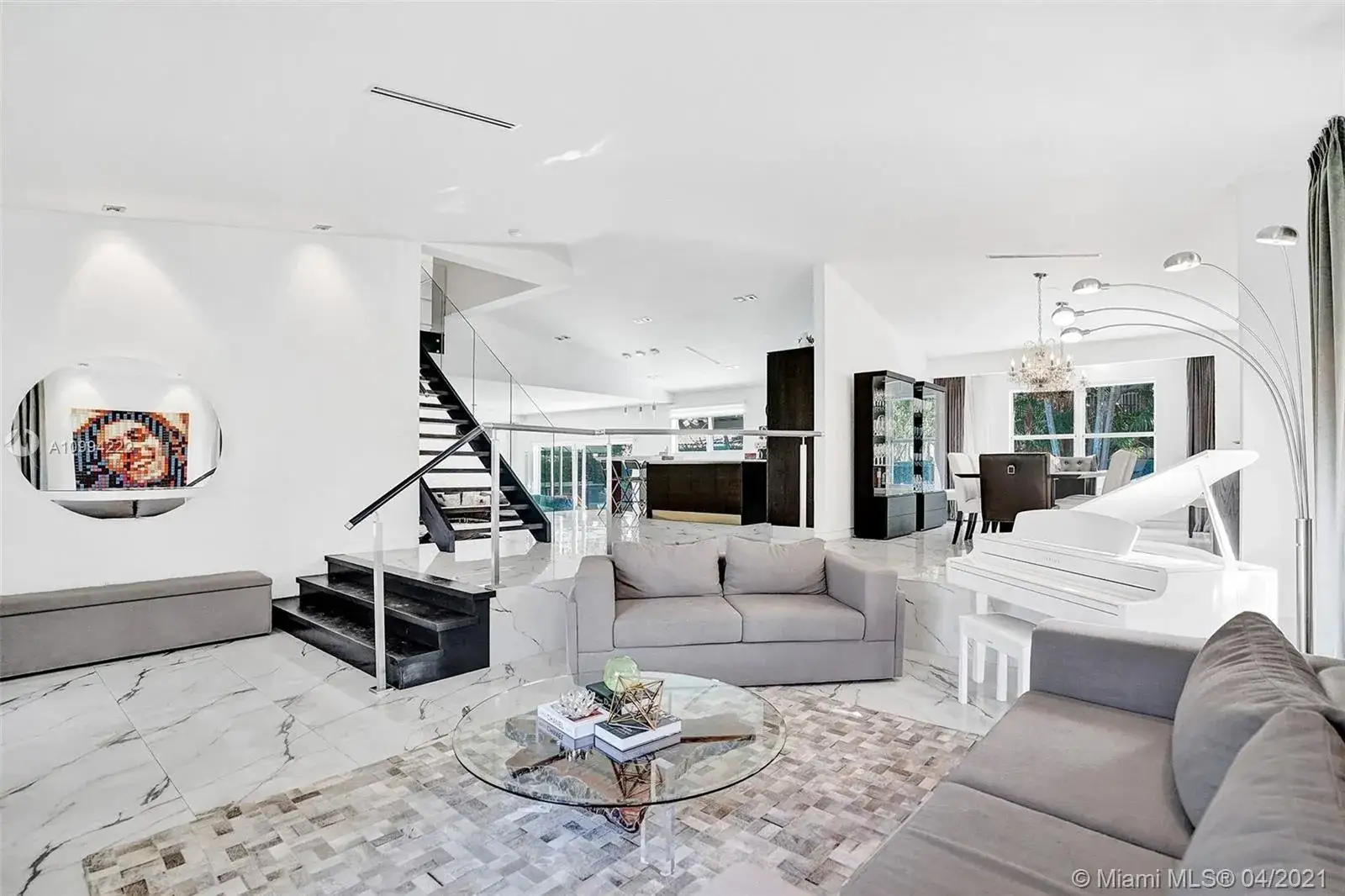 5 bedroom 3 bath Residential for sale at 6761 NW 112th Ave, Doral FL 33178