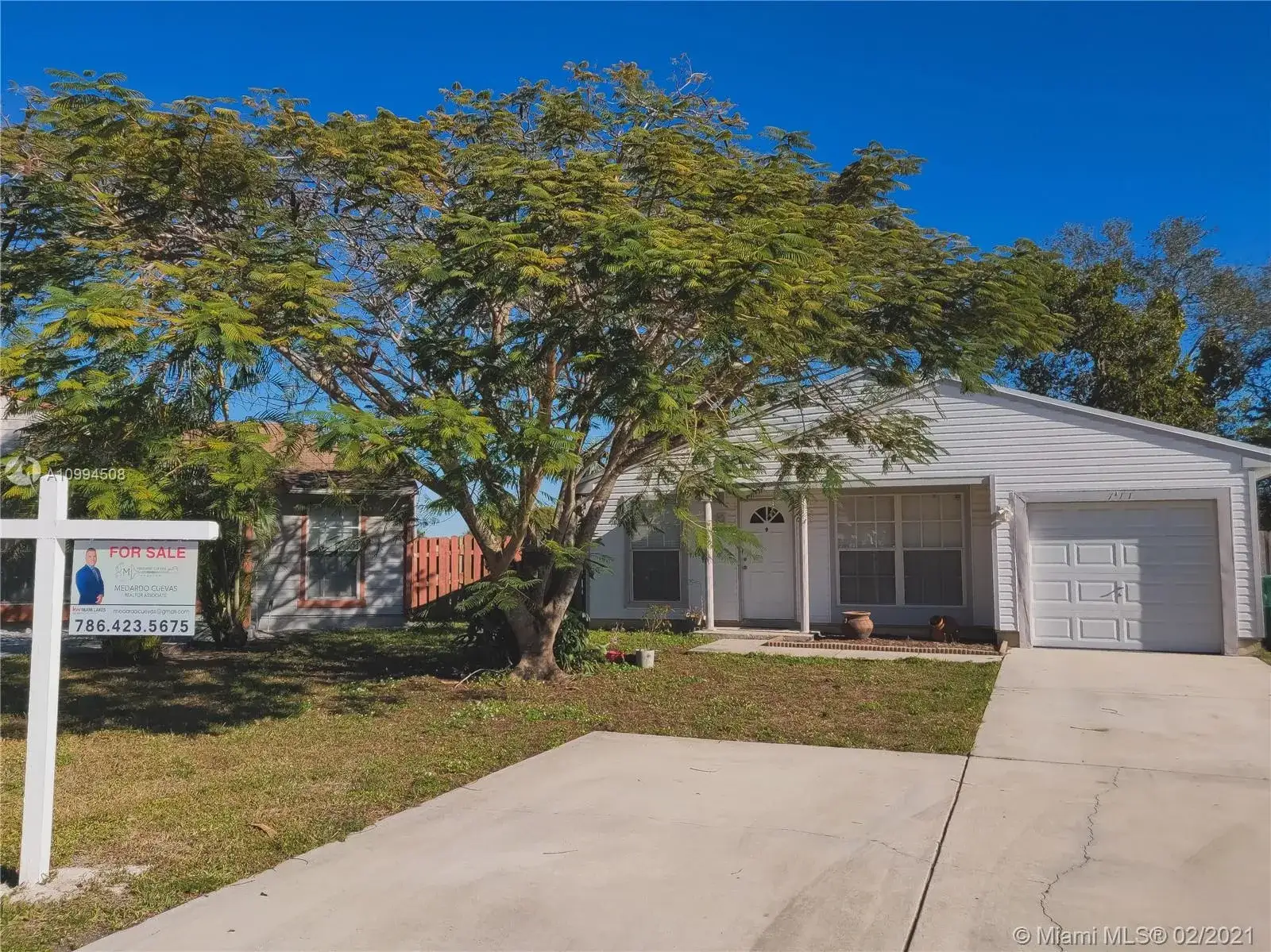 3 bedroom 2 bath Residential for sale at 1711 SW 84th Ave, Miramar FL 33025