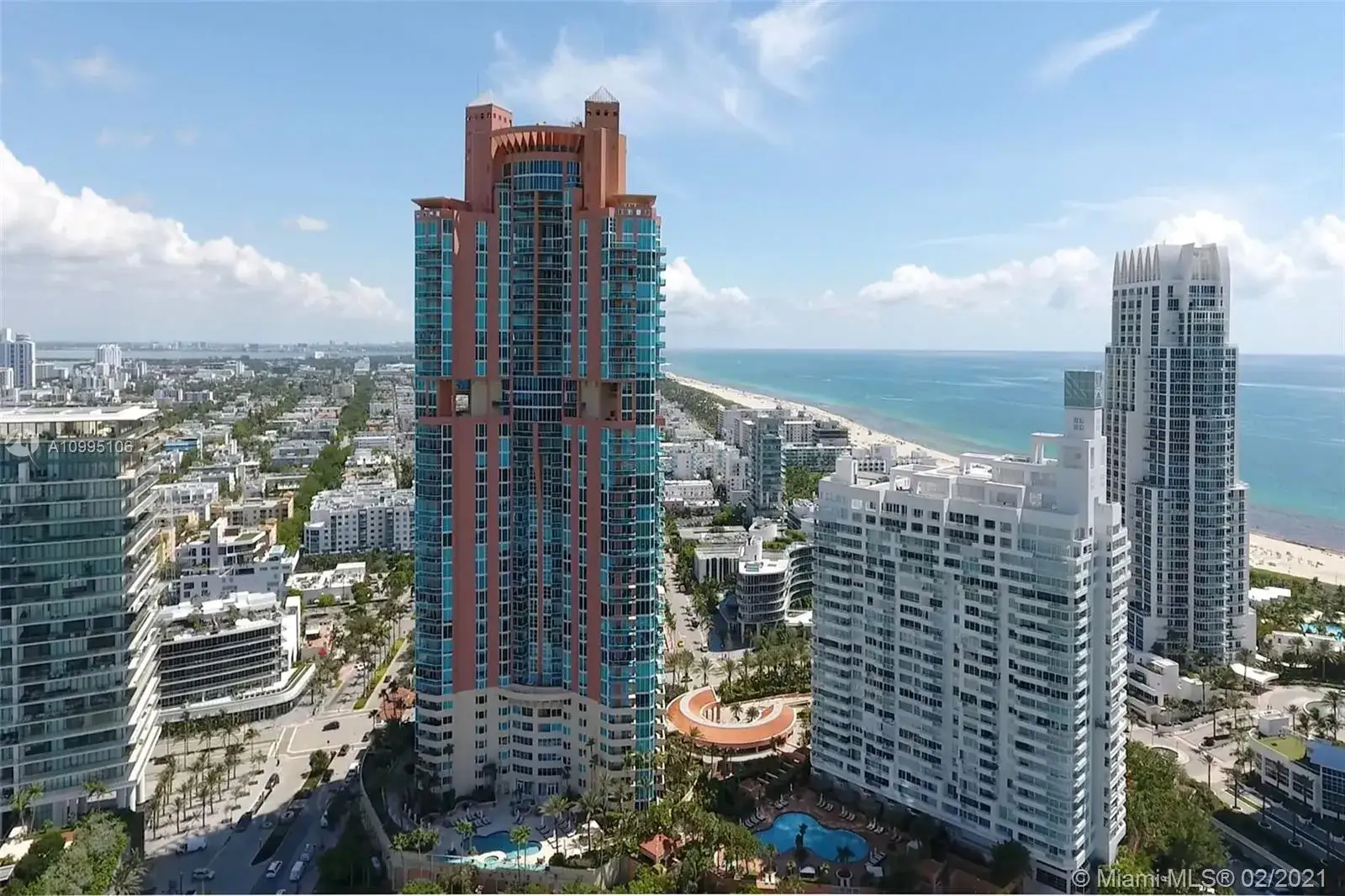 3 bedroom 3 bath Residential for sale at 300 S Pointe Dr # 2201, Miami Beach FL 33139