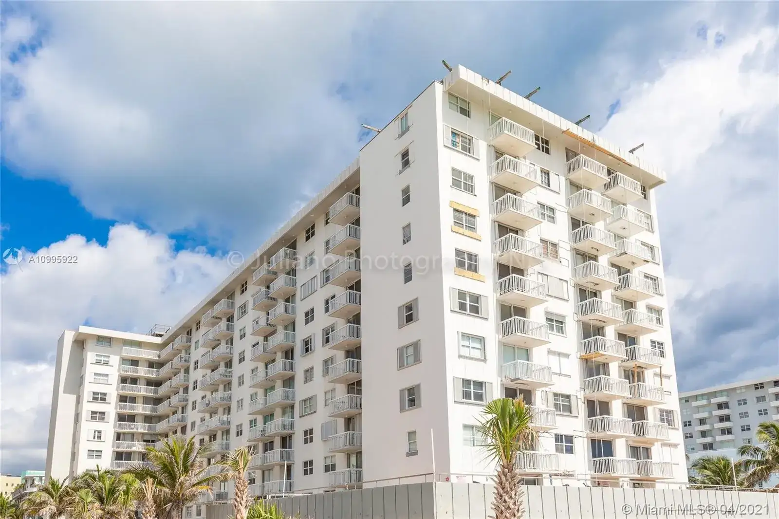 1 bedroom 1 bath Residential for sale at 401 Ocean Dr # 1109, Miami Beach FL 33139