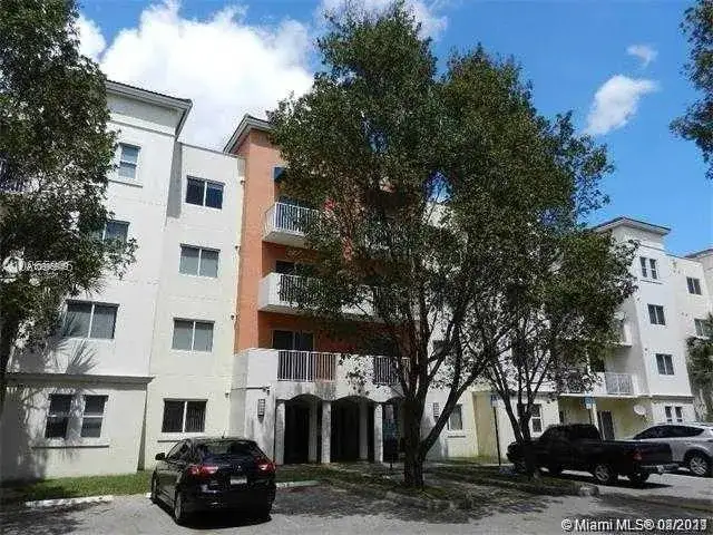 2 bedroom 2 bath Residential for sale at 11040 SW 196th St # 403, Cutler Bay FL 33157