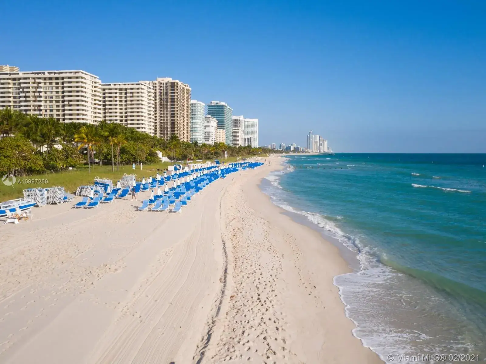 2 bedroom 2 bath Residential for sale at 9601 Collins Ave # 403, Bal Harbour FL 33154