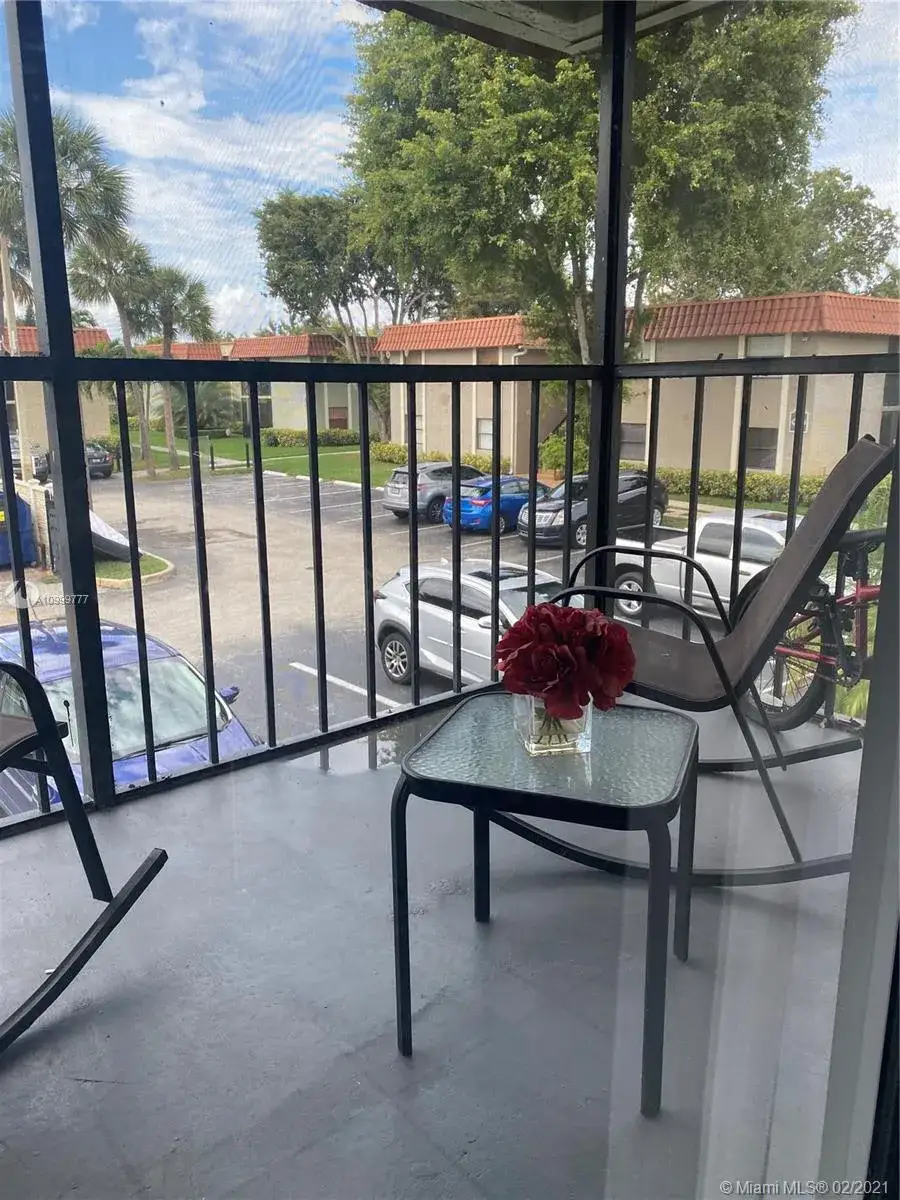 3 bedroom 2 bath Residential Lease for rent at 9722 Hammocks Blvd # 201, Miami FL 33196