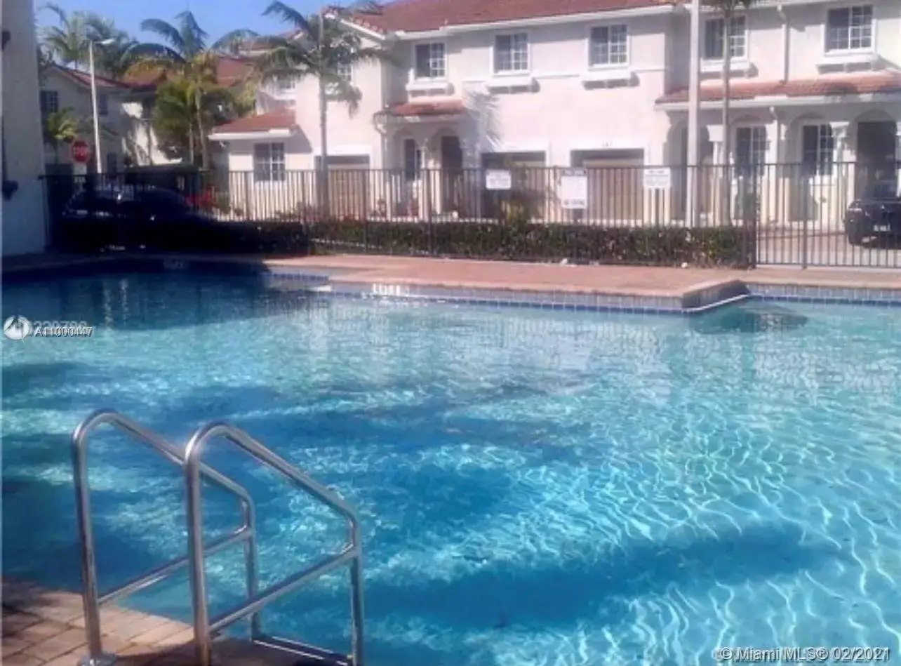 3 bedroom 2 bath Residential for sale at 21209 NW 14th Pl # 20, Miami Gardens FL 33169