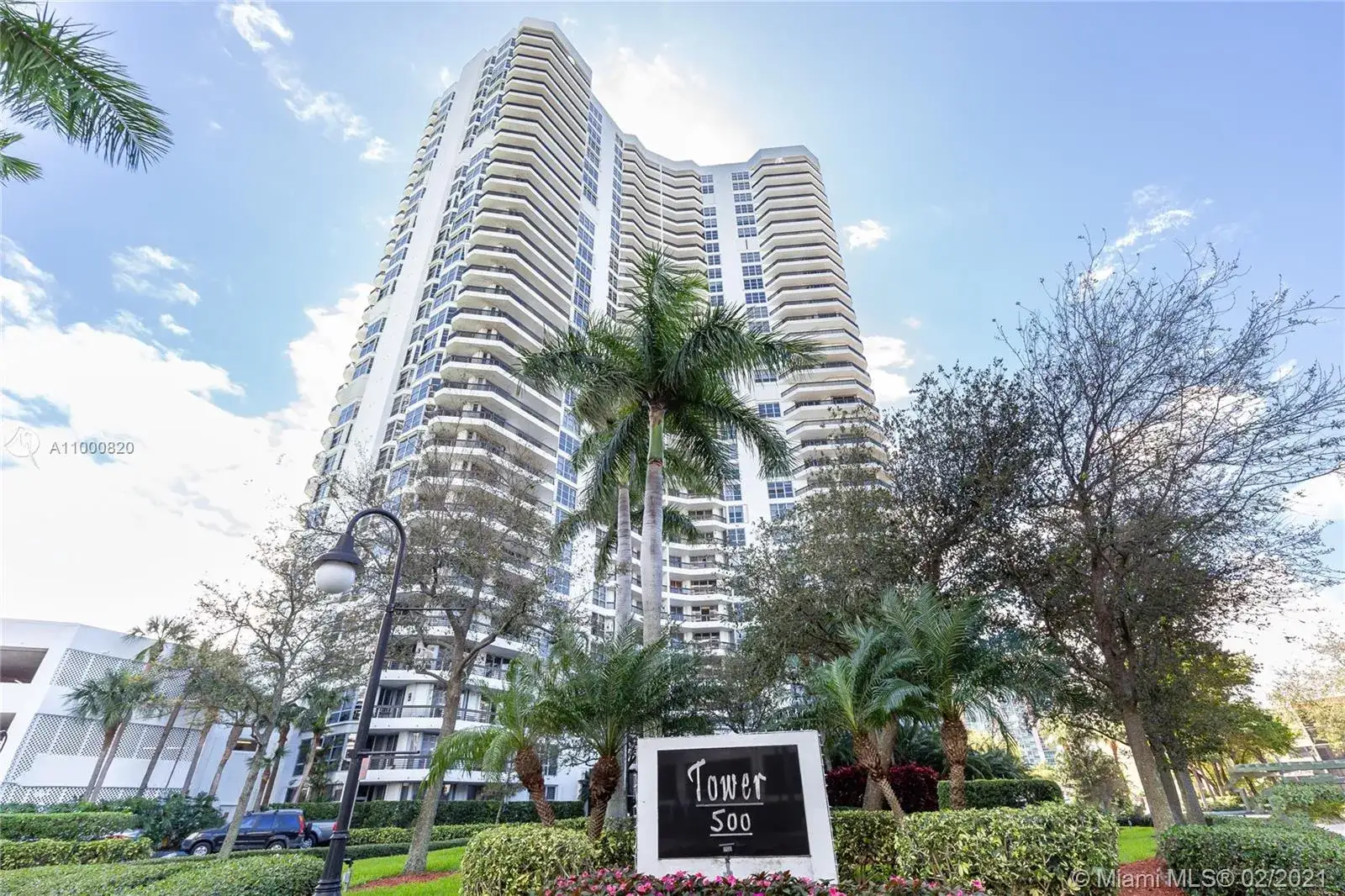 2 bedroom 2 bath Residential Lease for rent at 3530 Mystic Pointe Dr # 3204, Aventura FL 33180