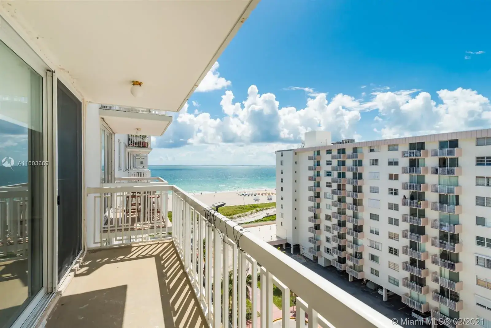 2 bedroom 1 bath Residential for sale at 401 Ocean Dr # 1008, Miami Beach FL 33139