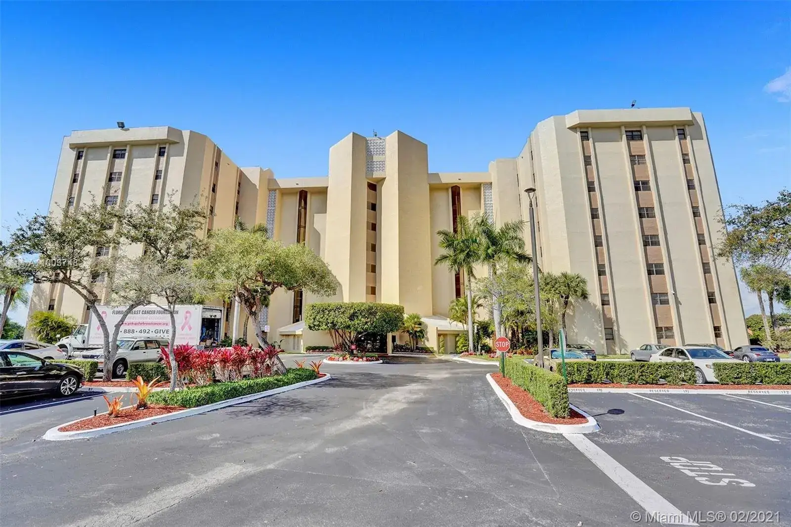 3 bedroom 2 bath Residential for sale at 7400 Radice Ct # 609, Lauderhill FL 33319