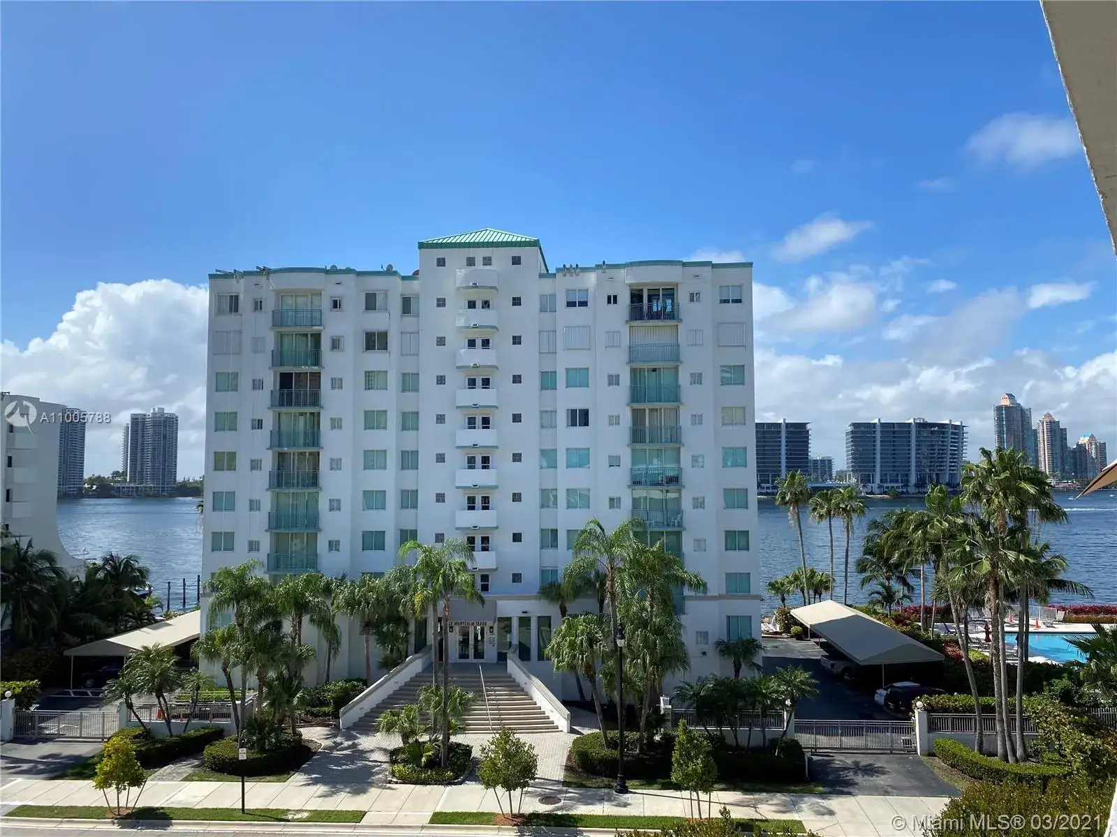 2 bedroom 2 bath Residential for sale at 18001 N Bay Rd # 505, Sunny Isles Beach FL 33160