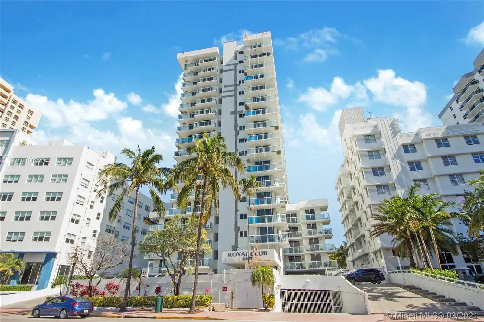 2 bedroom 2 bath Residential for sale at 2457 Collins Ave # 408, Miami Beach FL 33140