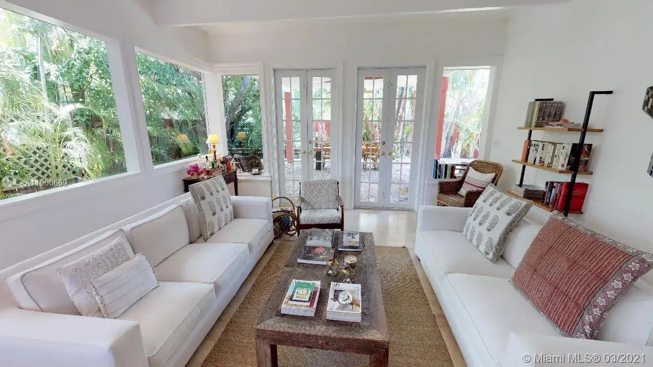 3 bedroom 3 bath Residential for sale at 310 Glenridge Rd, Key Biscayne FL 33149