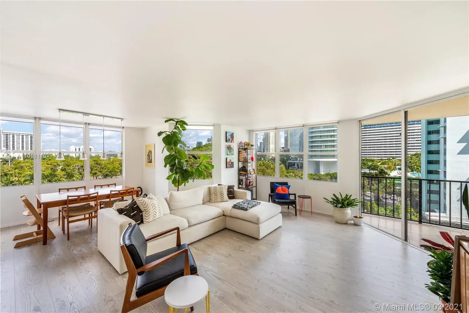 2 bedroom 2 bath Residential for sale at 1865 Brickell Ave # A601, Miami FL 33129