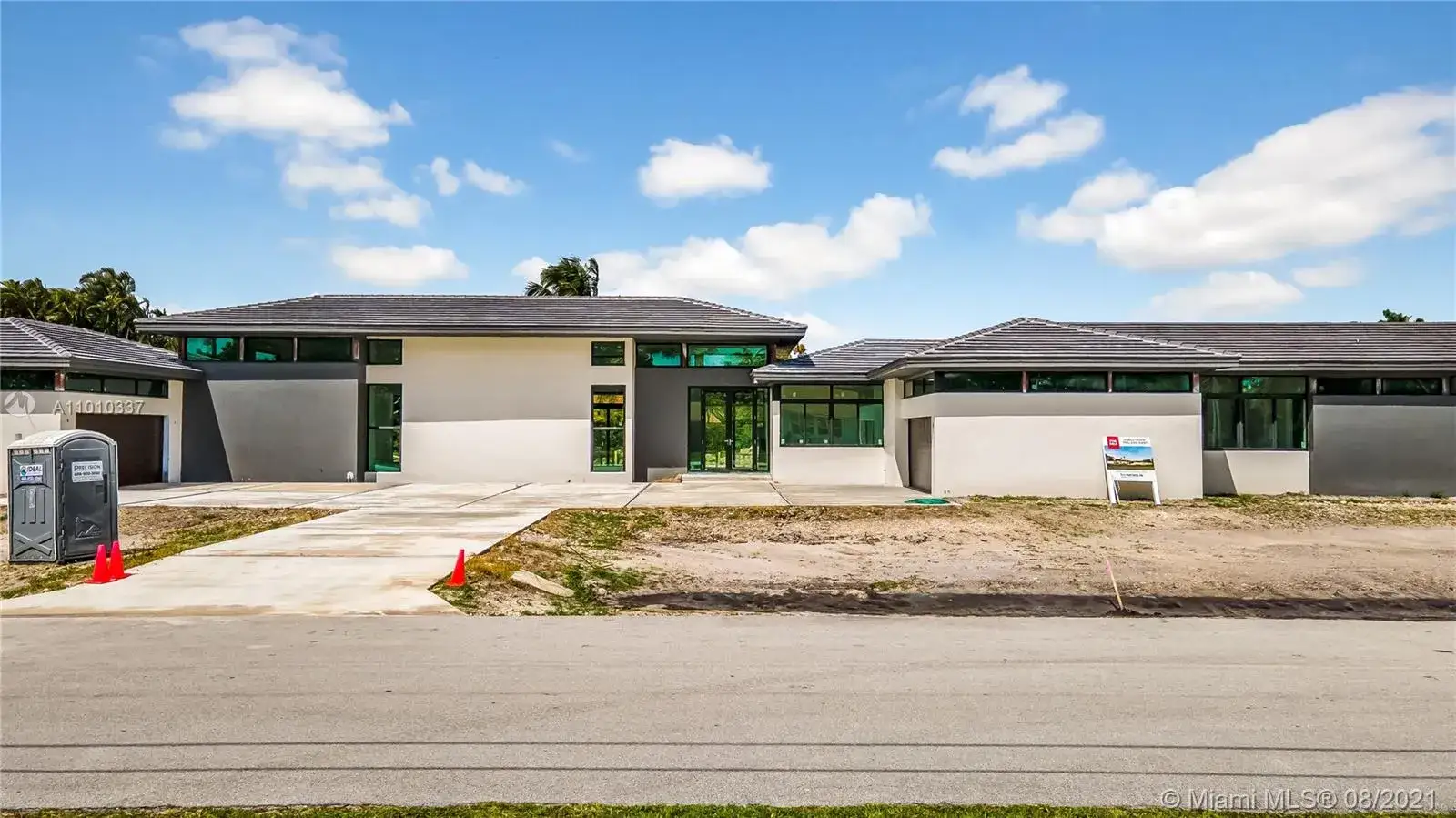 8 bedroom 7 bath Residential Lease for rent at 11911 NW 2nd St, Plantation FL 33325