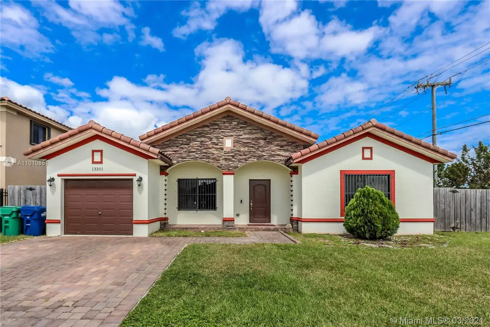 4 bedroom 2 bath Residential Lease for rent at 13201 SW 274th Ter, Homestead FL 33032
