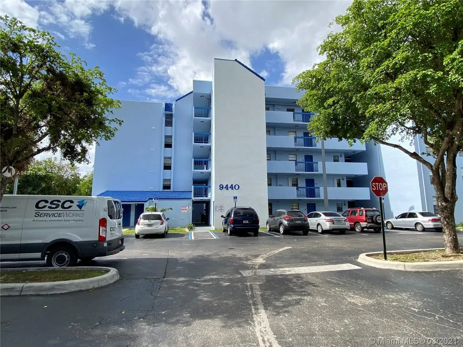 2 bedroom 2 bath Residential for sale at 9440 Fontainebleau Blvd # 301, Miami FL 33172