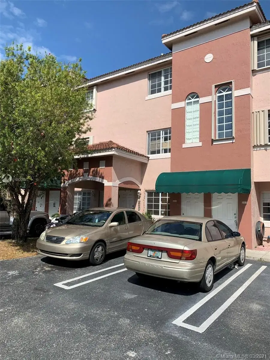 3 bedroom 2 bath Residential Lease for rent at 12015 SW 14th St # C, Miami FL 33184